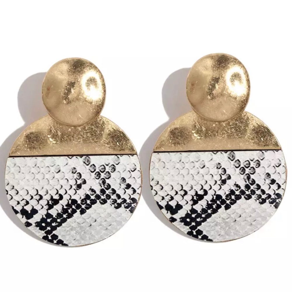 Snake print stud earrings.